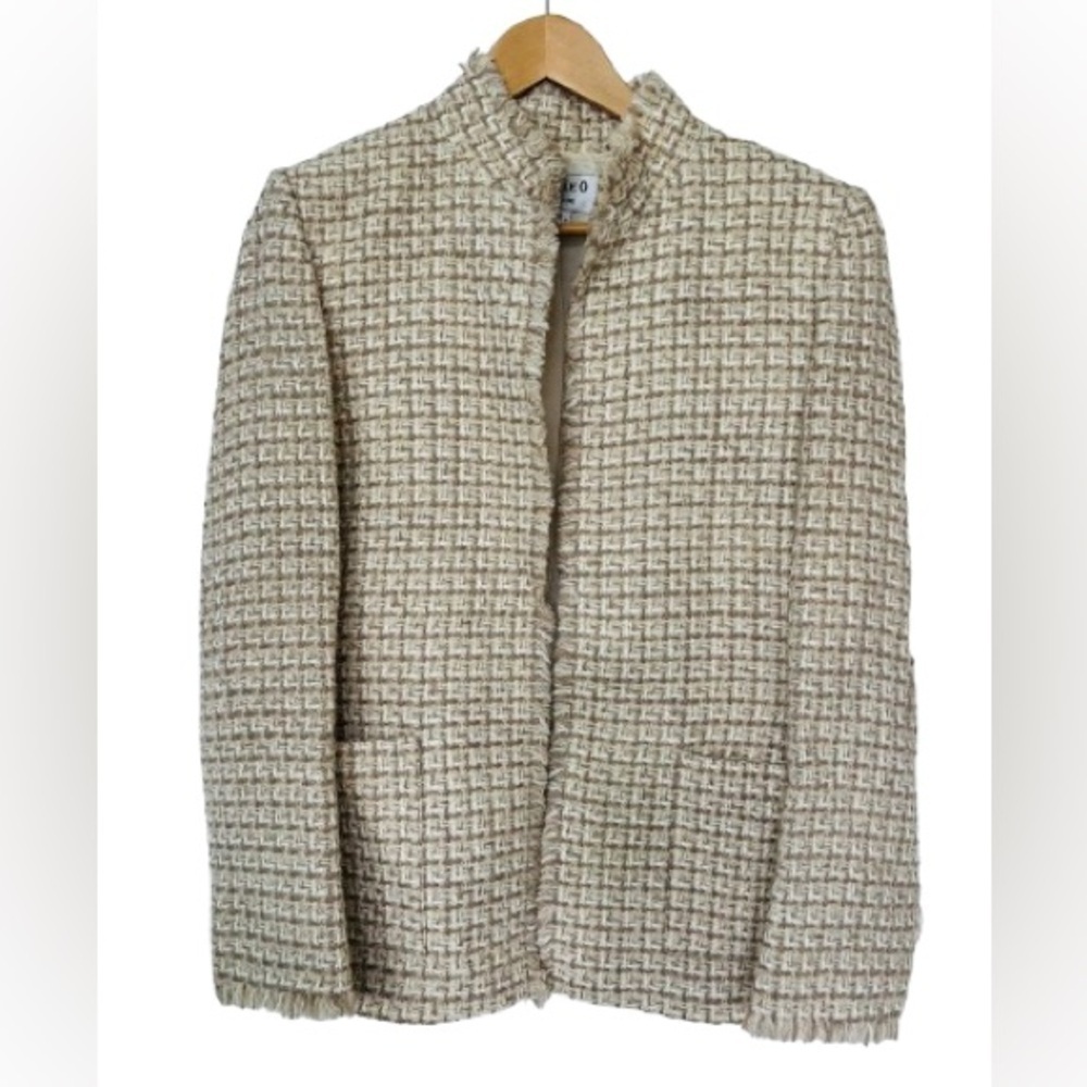 90s Vintage Daniele O by Tahari Levine 
Wool Blend Fringe Tweed Blazer
Size 14
